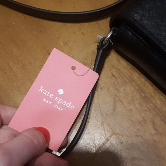 Kate Spade cross body purse *tag still attached - Picture 3 of 5